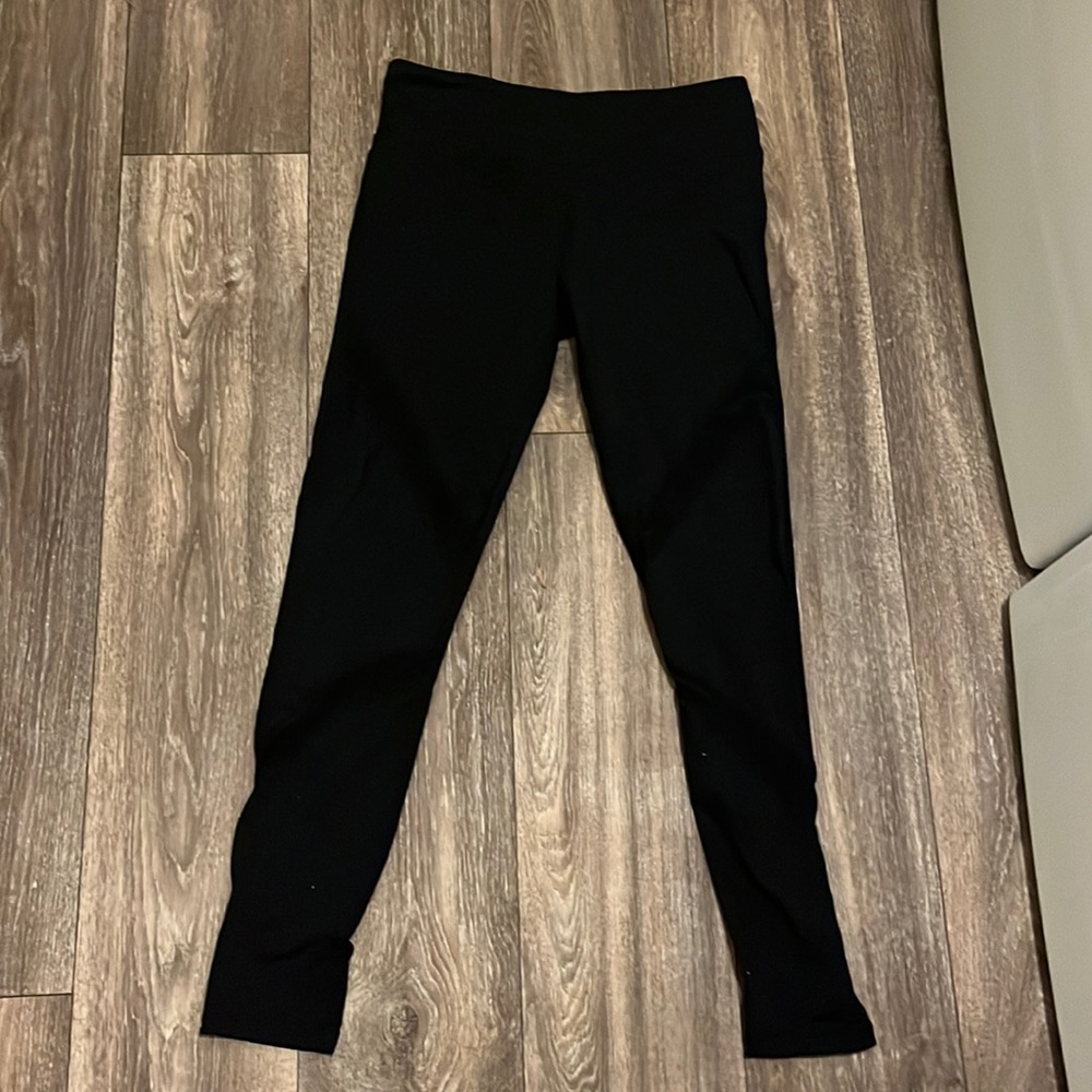 Black leggings